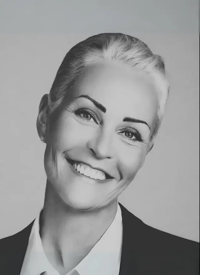 veroniqueTartreau-Portrait-noirEtBlanc